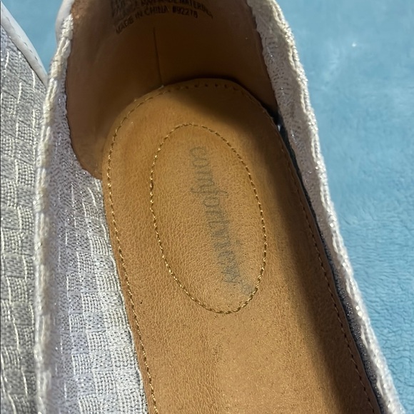 Comfortview Light Gray Woven Flats - Picture 3 of 9